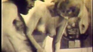 سارا جی سکسی صورت سکس زوری چند نفره زیبایش میلف لعاب دار می شود
